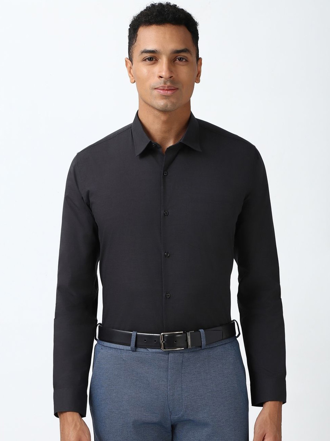 

Peter England Men Slim Fit Opaque Printed Formal Shirt, Black