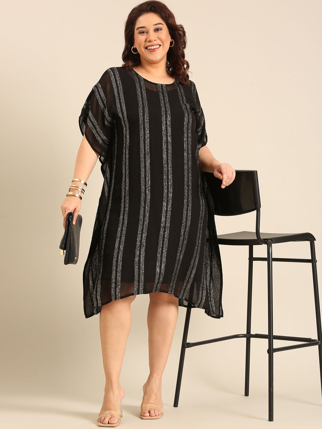 

The Pink Moon Women Striped Kimono Sleeve Kaftan Dress, Black