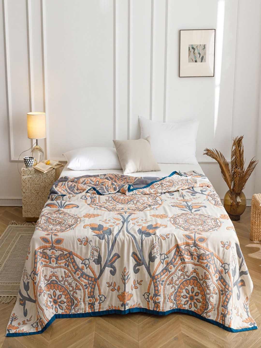 

JC HOME White & Blue Ethnic Motifs Printed Pure Cotton AC Room 350 GSM Single Bed Quilt