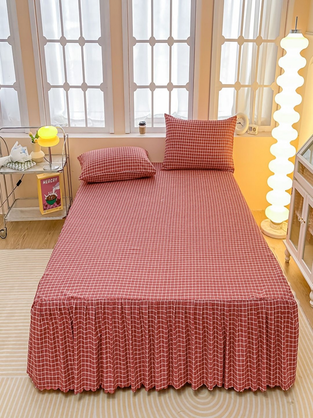 

JC HOME Red & White Checked 150 TC King Bedsheet With 2 Pillow Covers