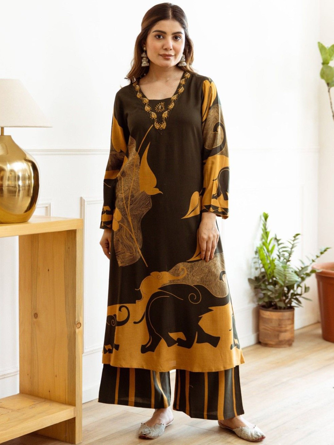 

AUTUMN LANE Floral Printed Beads and Stones Pure Cotton A-Line Kurta With Palazzos, Black