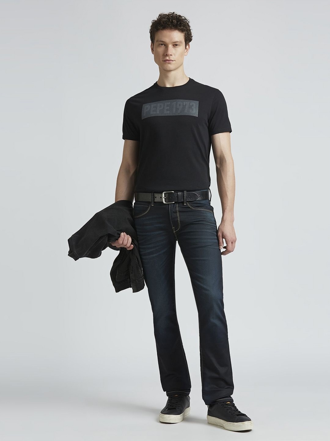 

Pepe Jeans Men Graphic Printed Round Neck Cotton Slim Fit T-shirt, Black
