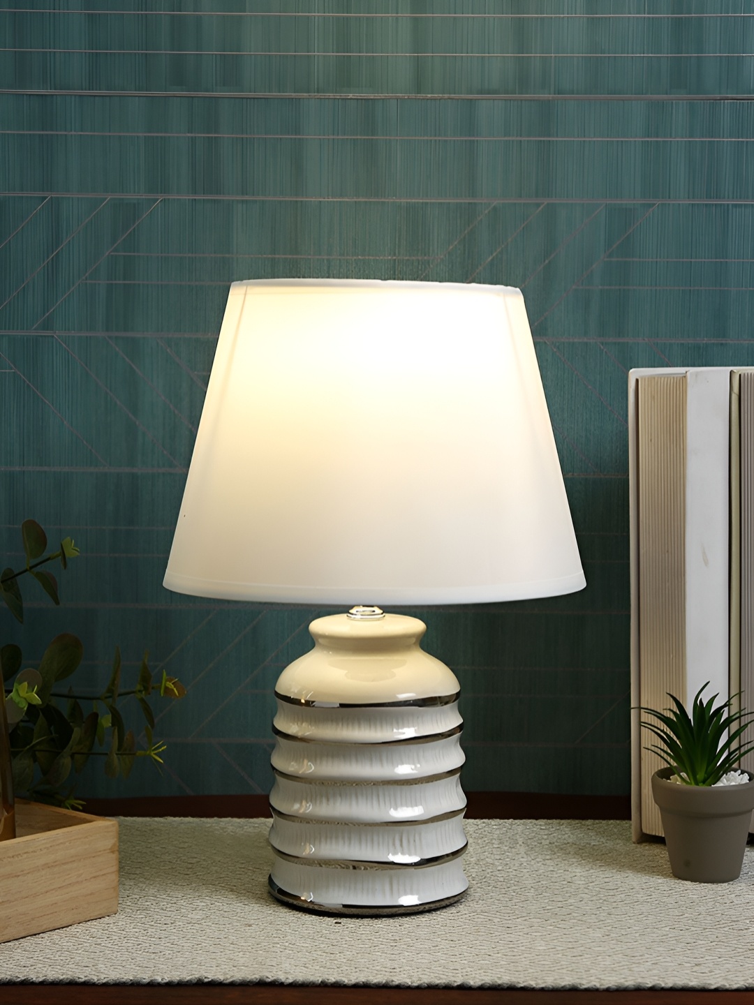 

TAYHAA White and SilverToned Ceramic Contemporary Frusturical Shaped Table Lamp