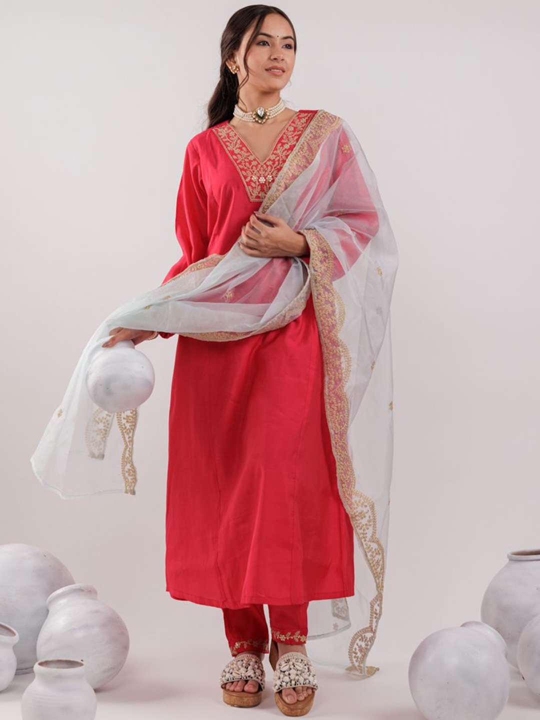 

Yufta Floral Yoke Design Regular Sequinned Kurta with Trouser & Dupatta, Fuchsia