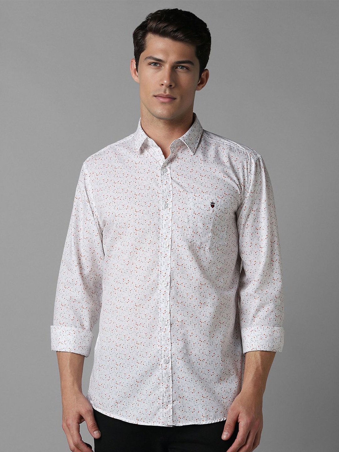 

Louis Philippe Sport Men Spread Collar Geometric Printed Cotton Slim Fit Casual Shirt, White