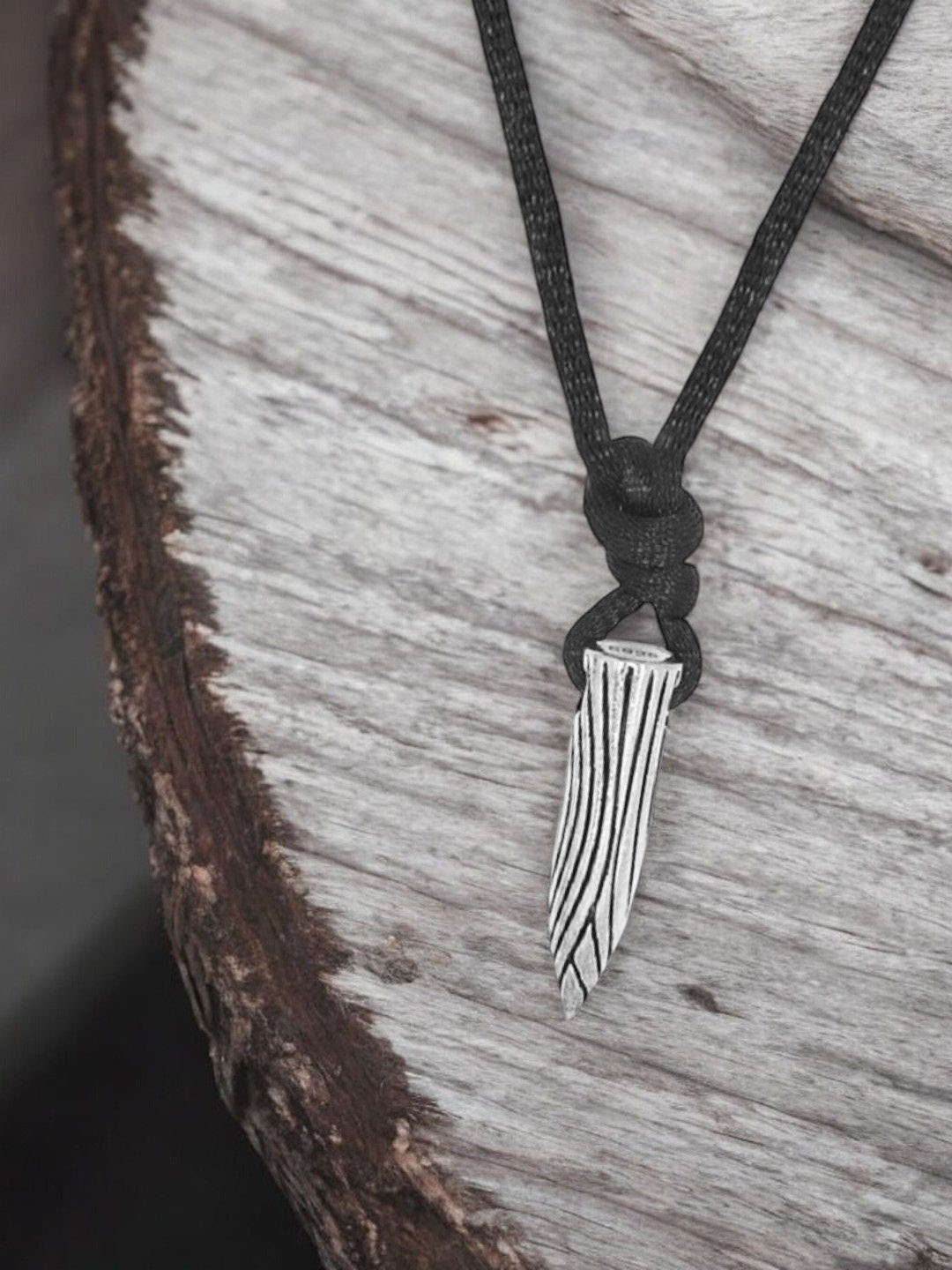 

fabula Men Contemporary Pendants with Chains, Silver