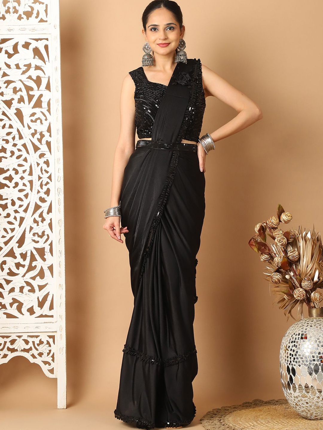 

Grancy Sequinned Ready to Wear Saree, Black