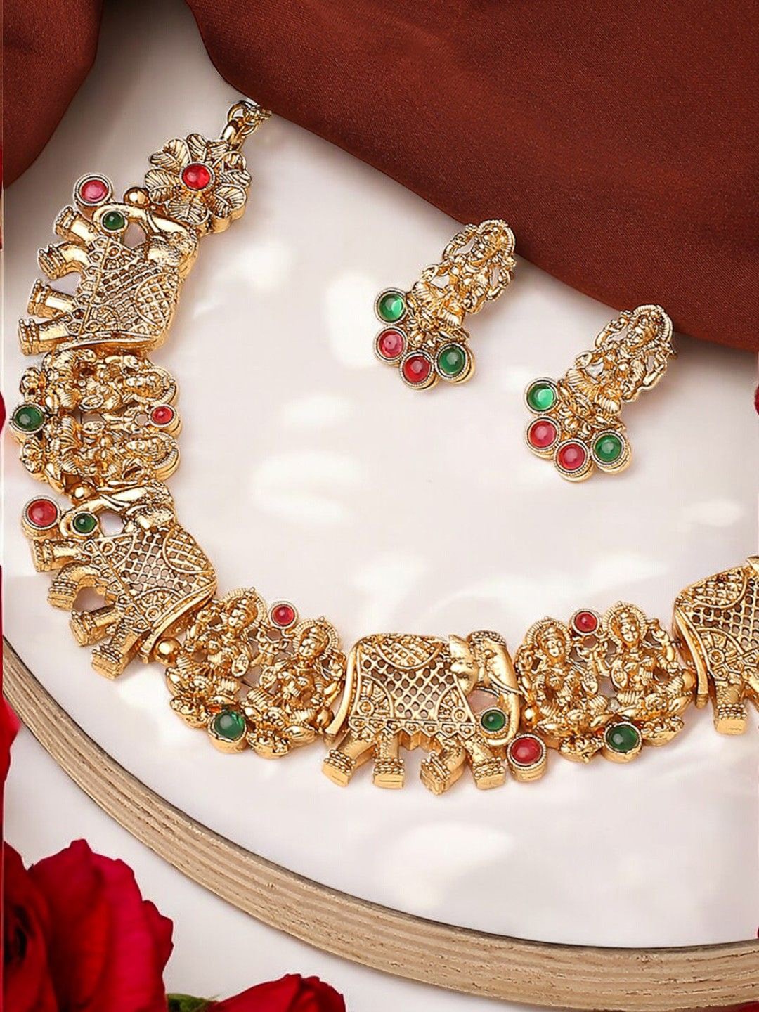 

Anouk Stone-Studded Antique Jewellery Set, Gold