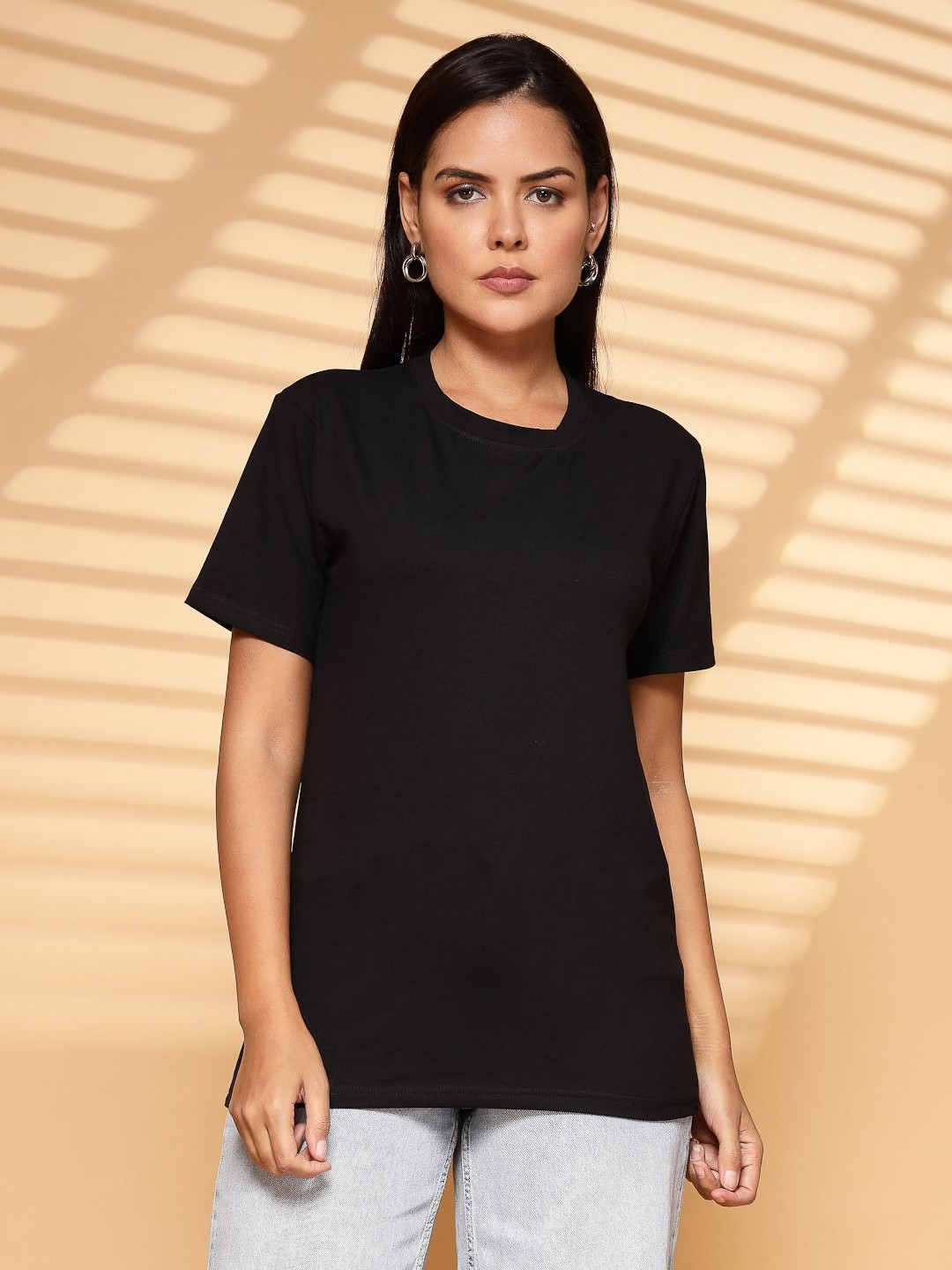 

TANYAA Unisex Bio Finish Solid Round Neck Cotton T-shirt, Black