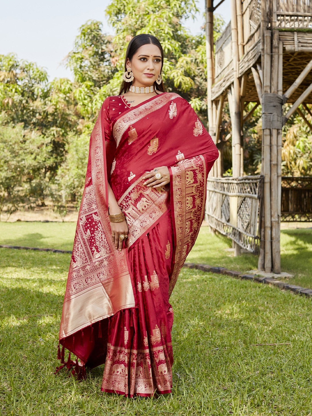 

Anaita Woven Design Zari Satin Kanjeevaram Saree, Red