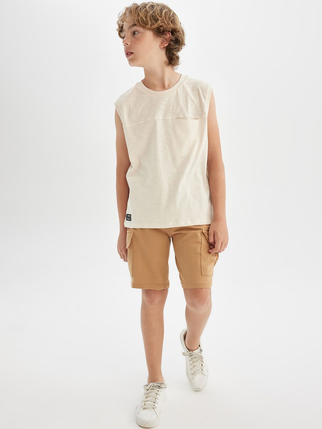 

DeFacto Boys Shorts, Na