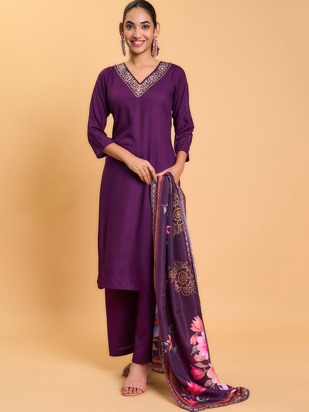 

HERE&NOW Floral Embroidered V-Neck Straight Kurta with Trousers & Dupatta, Violet