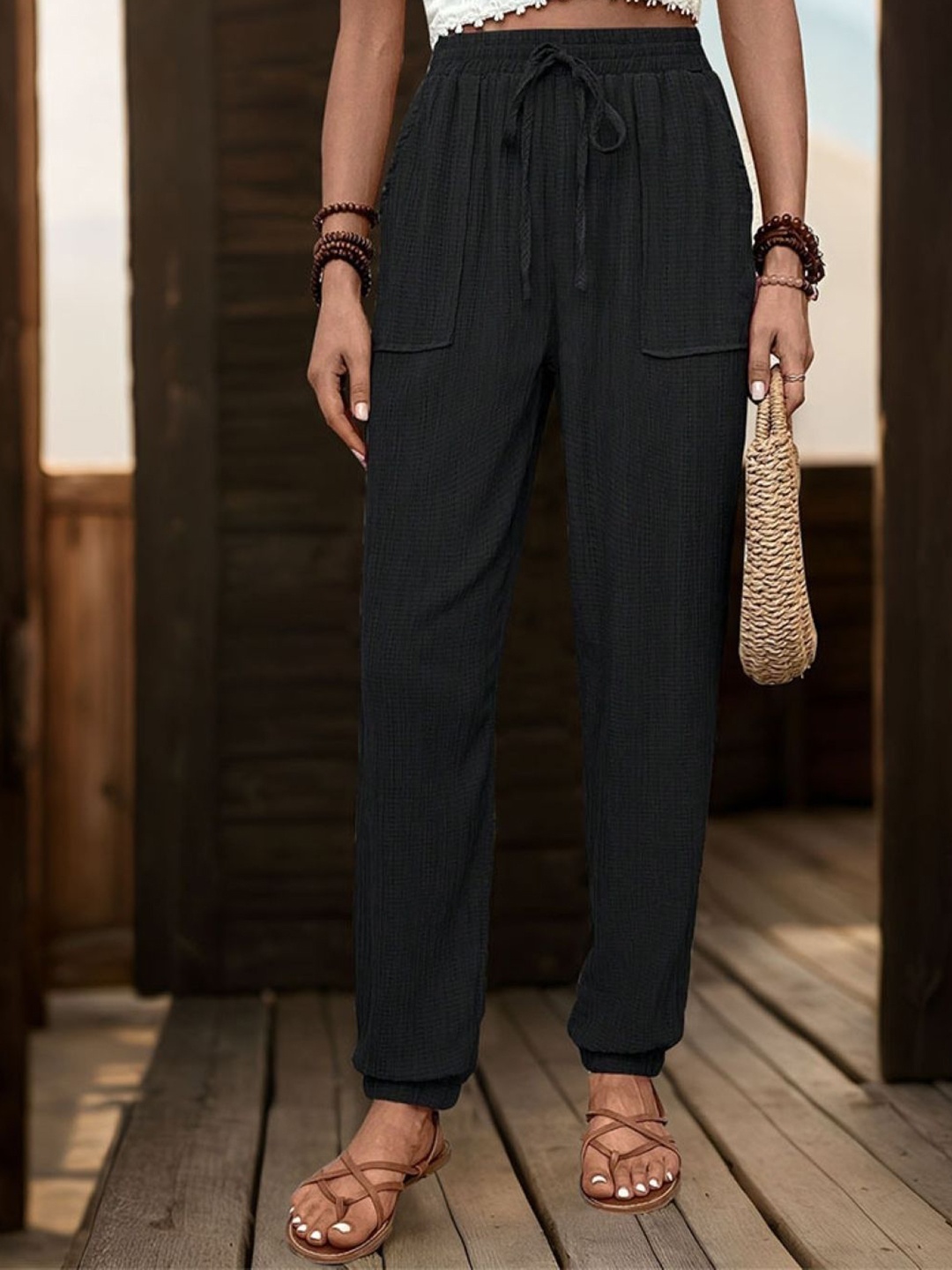 

KPOP Women Original Solid Regular Fit Trousers, Black