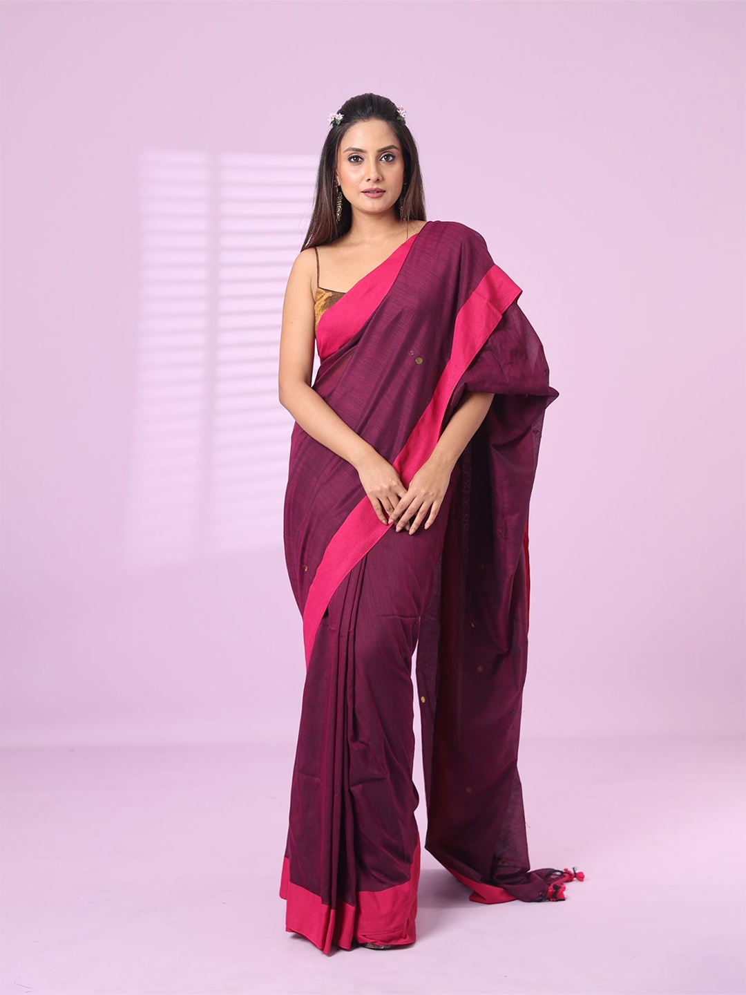 

Charukriti Solid Mirror Work Pure Cotton Soft Saree, Purple