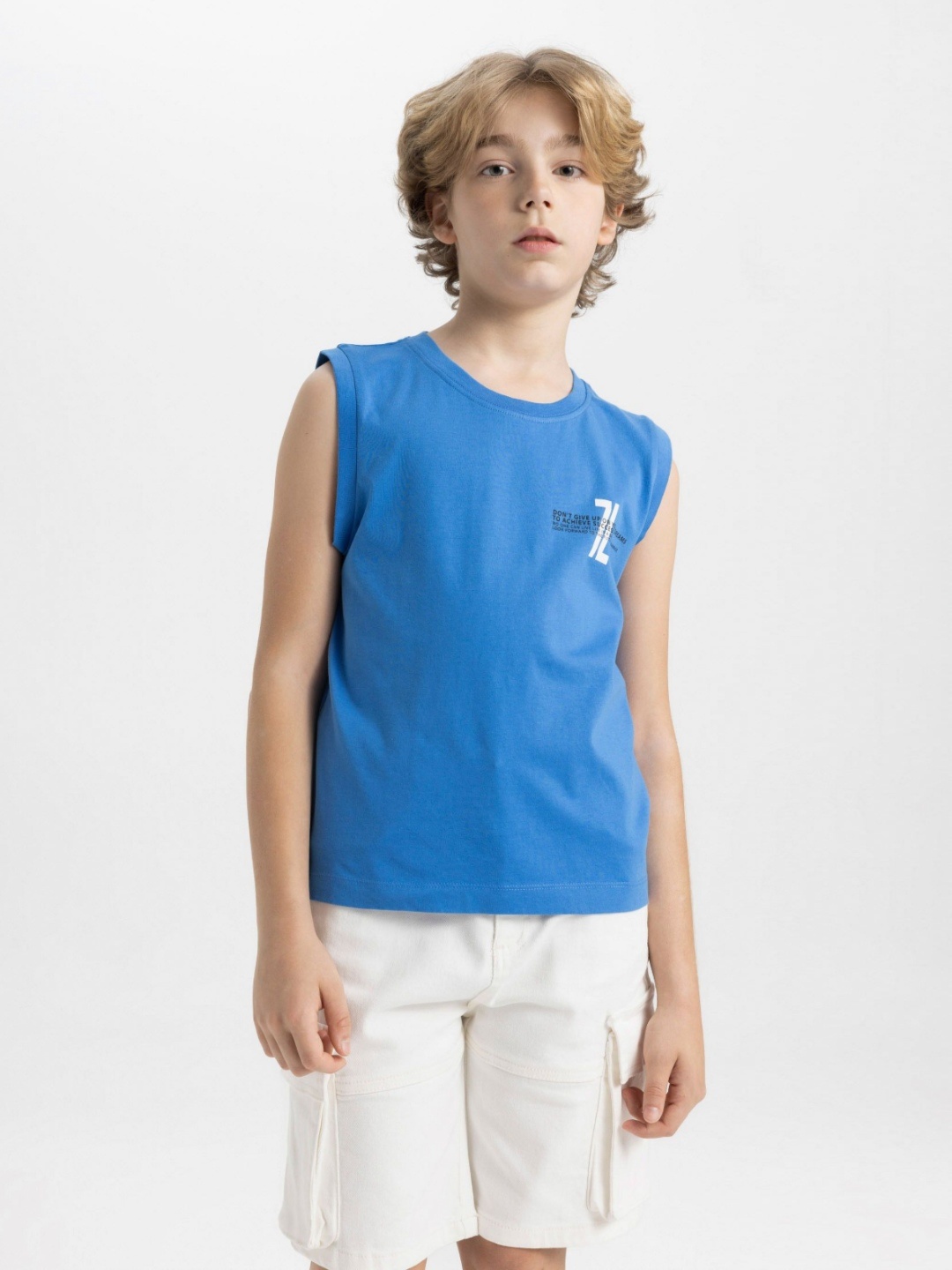 

DeFacto Boys Pockets T-shirt, Na