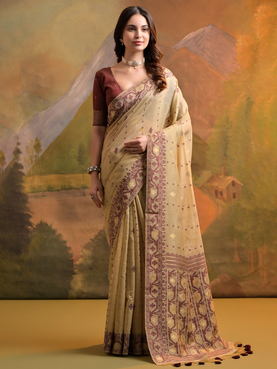 

VISHNU WEAVES Woven Design Pure Cotton Muga Saree, Cream