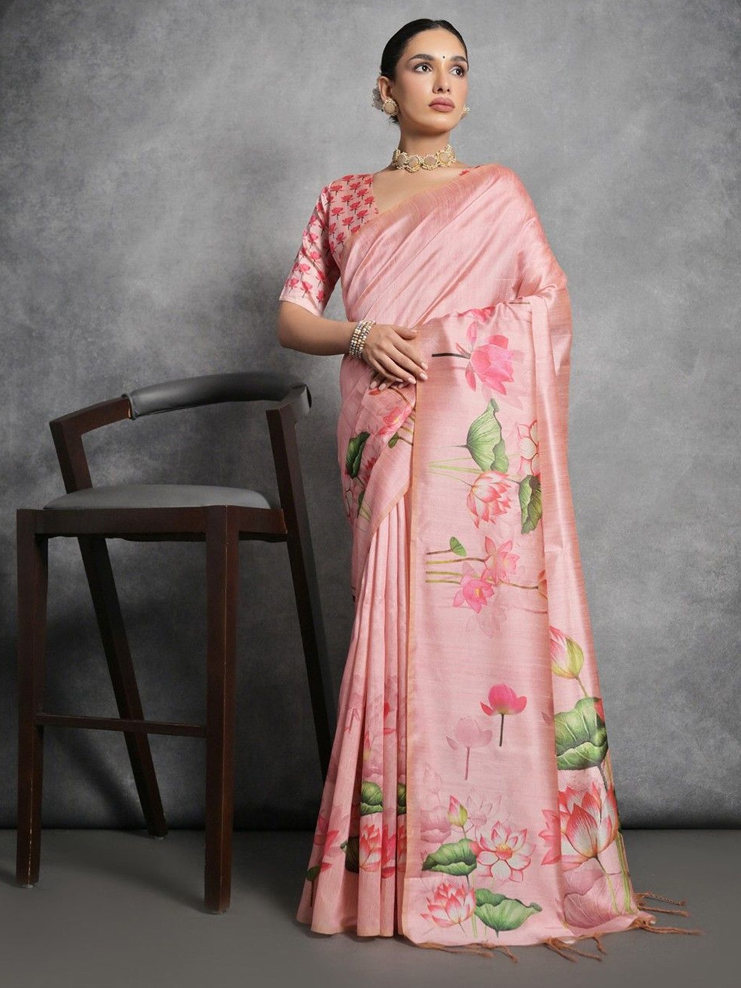 

AWRIYA Floral Silk Cotton Tussar Saree, Pink