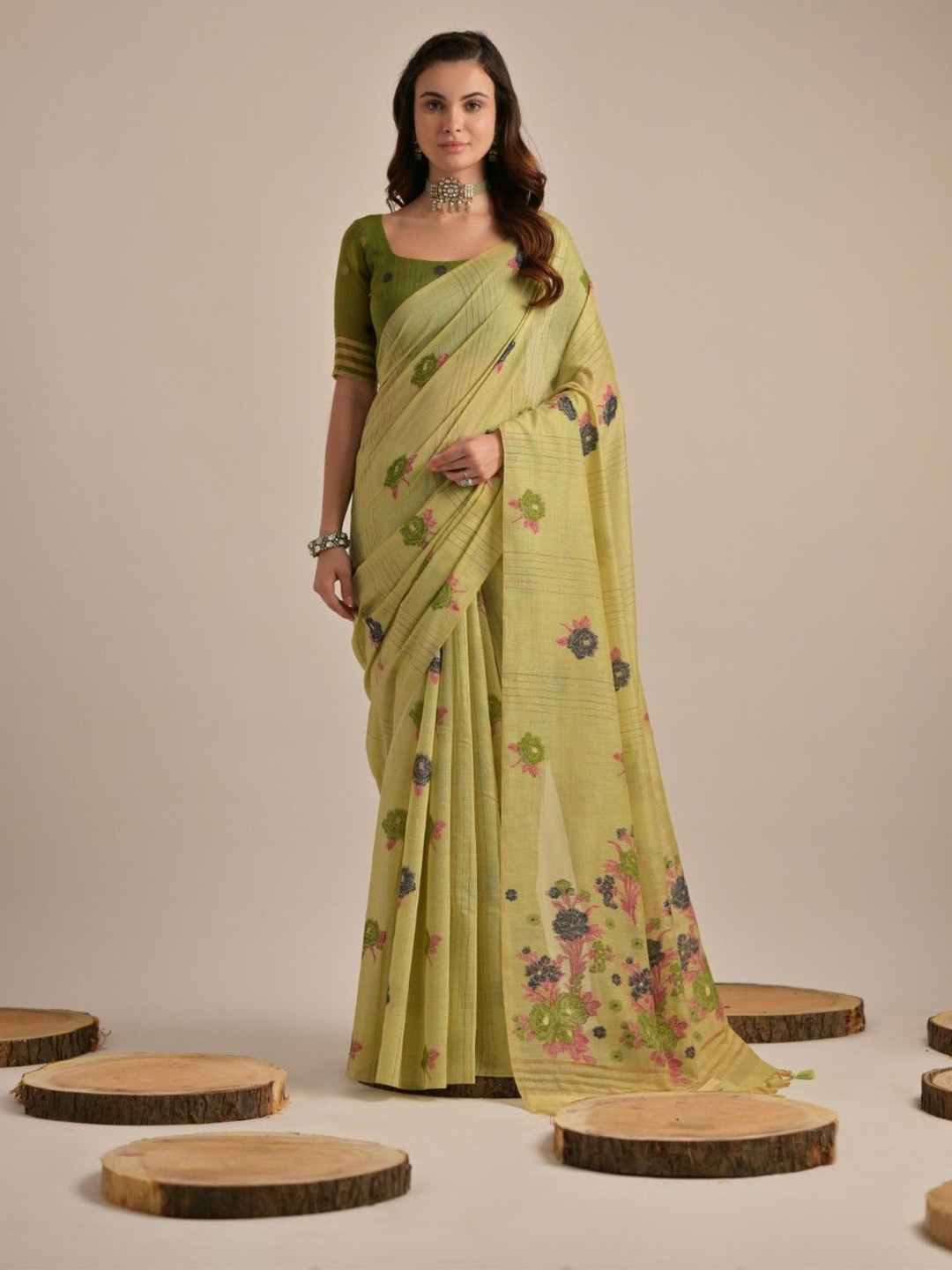

VISHNU WEAVES Woven Design Pure Cotton Muga Saree, Green