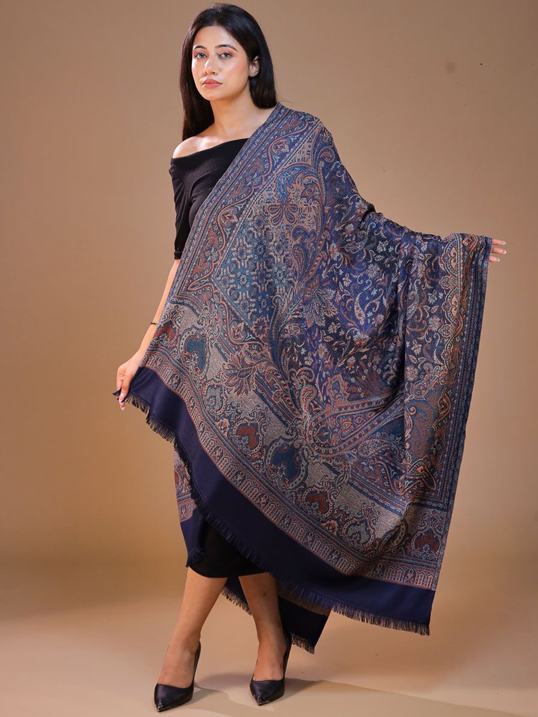 

SWI Stylish Floral Woven Design Jamawar Shawl, Navy blue