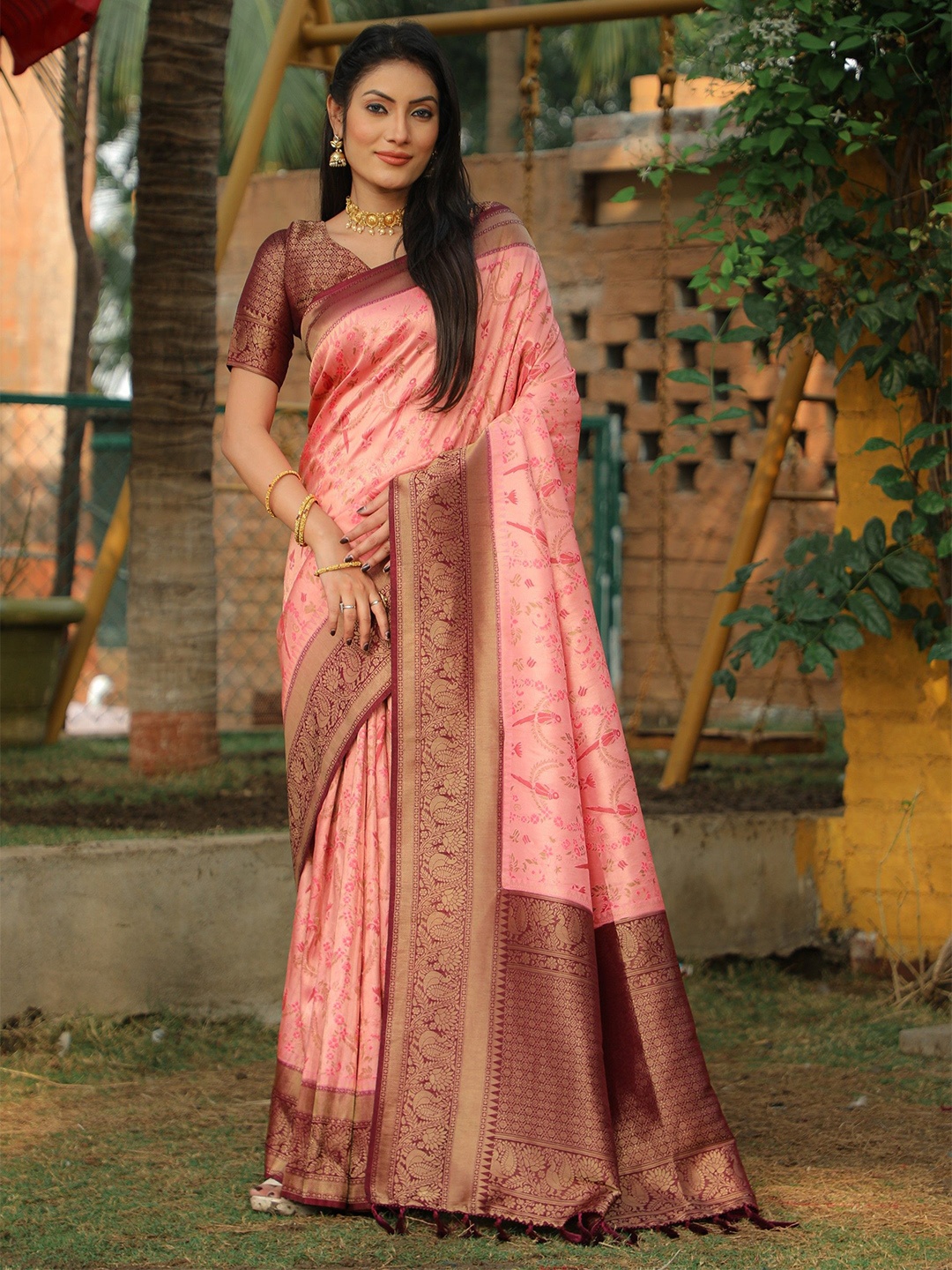 

Anaita Woven Design Pure Silk Kanjeevaram Saree, Peach