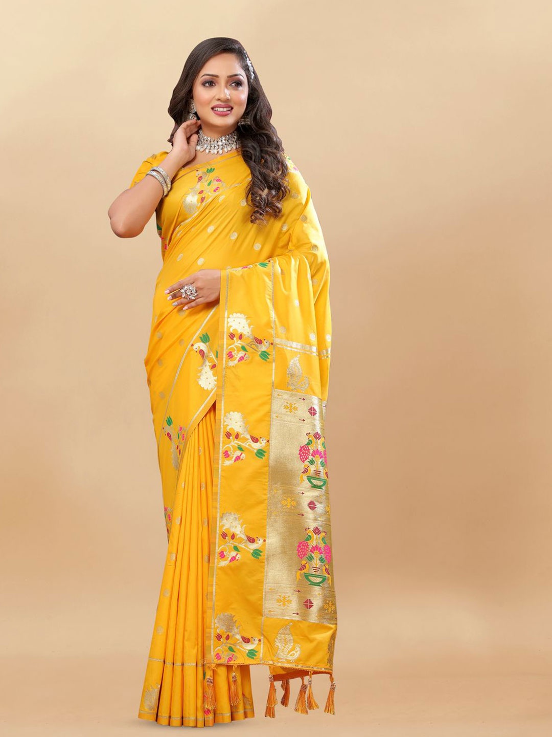 

MOKSHA DESIGNS Woven Design Zari Pure Silk Paithani Saree, Yellow