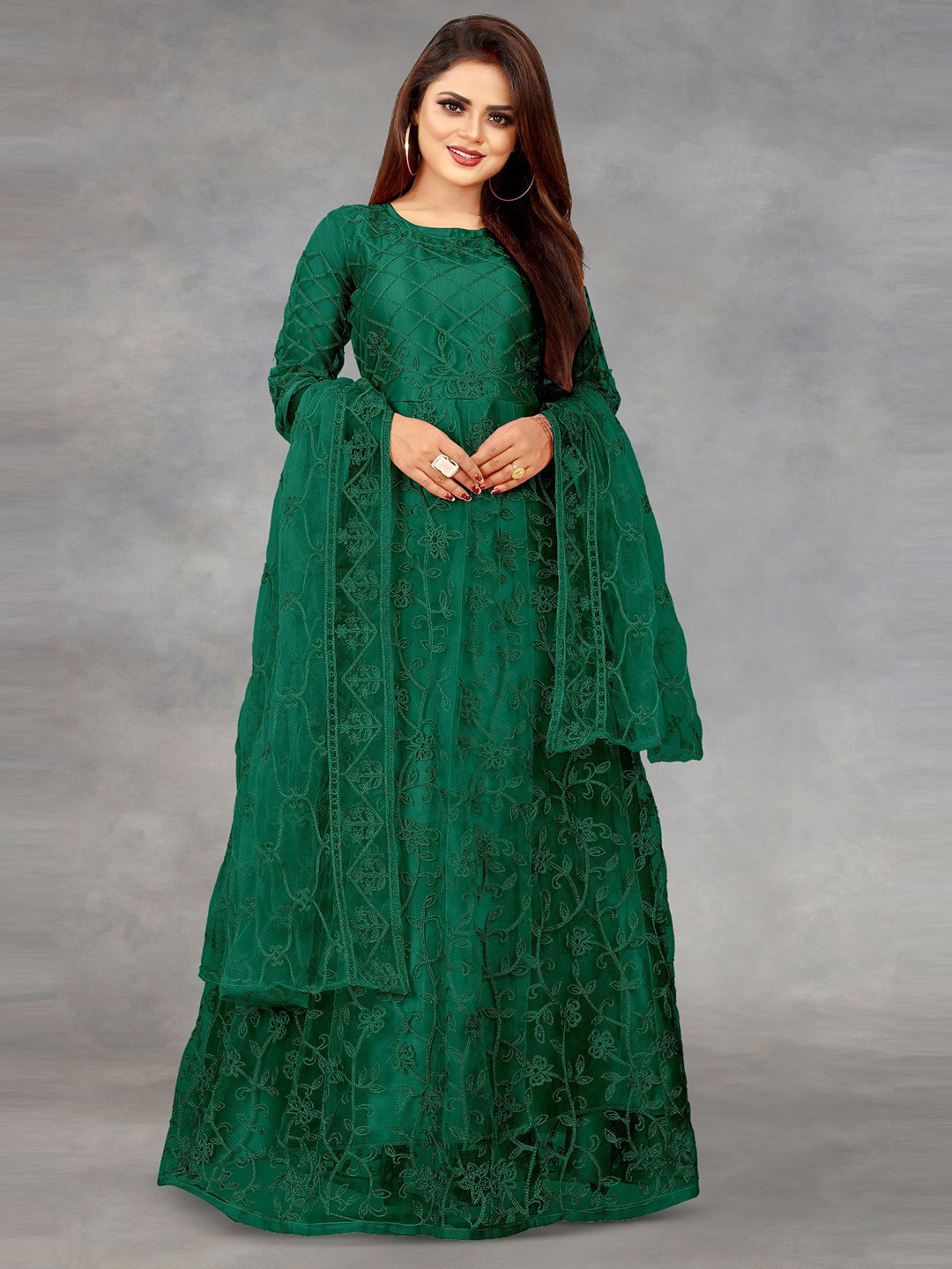 

Aika Embroidered Long Sleeves Fit & Flare Maxi Dress, Green