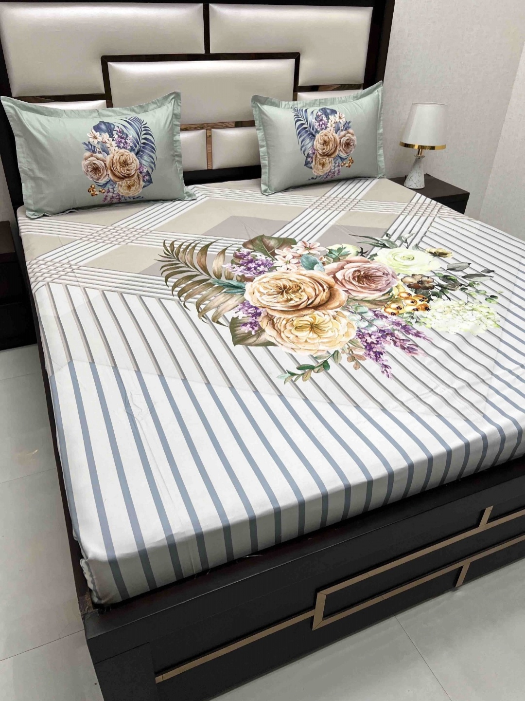 

Pure Decor White Floral Printed Pure Cotton 380 TC King Bedsheet with 2 Pillow Covers