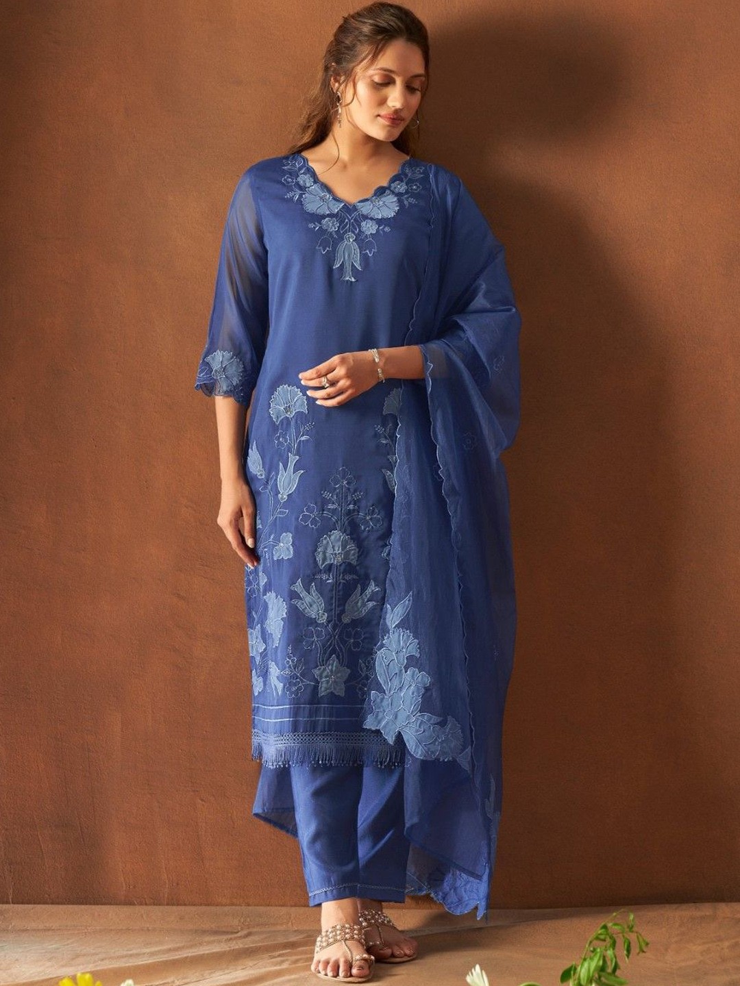 

AUTUMN LANE Floral Embroidered Pakistani Style Kurta With Palazzo & Dupatta, Blue