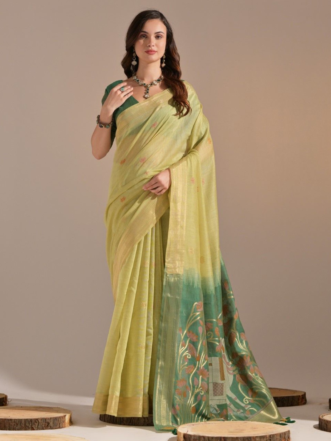 

VISHNU WEAVES Woven Design Zari Pure Cotton Muga Saree, Green