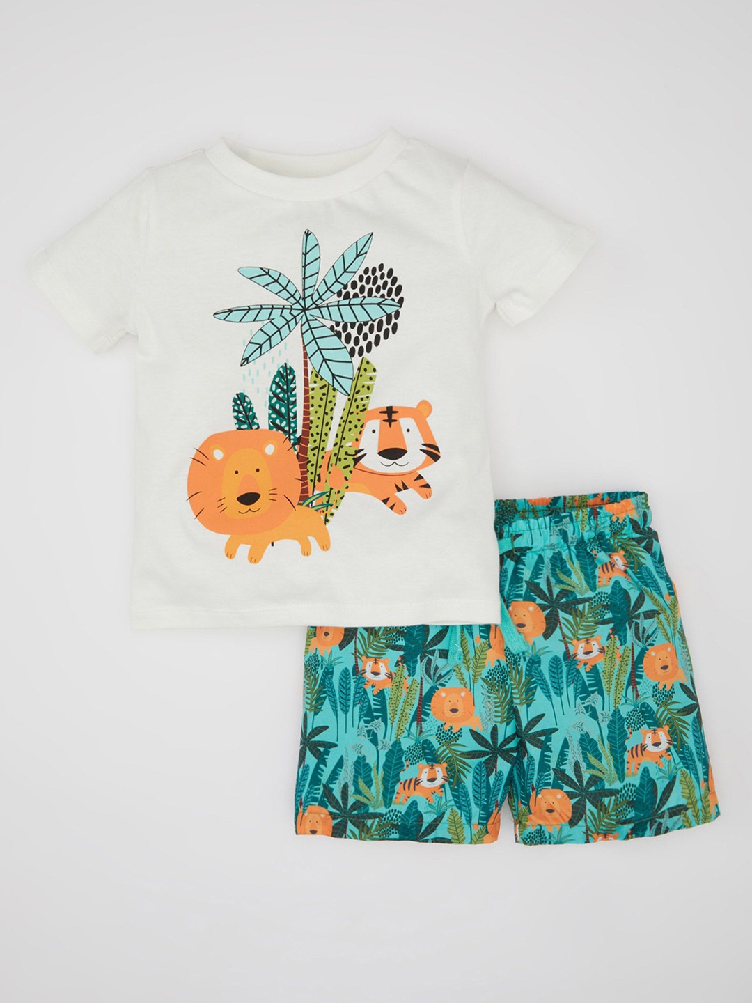 

DeFacto Boys Printed T-shirt with Shorts, White