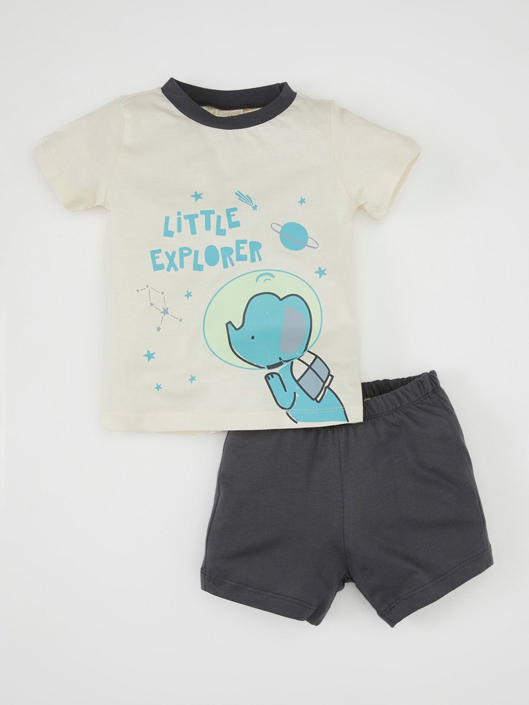 

DeFacto Boys Printed Pure Cotton T-Shirt With Shorts Night Suit, Off white