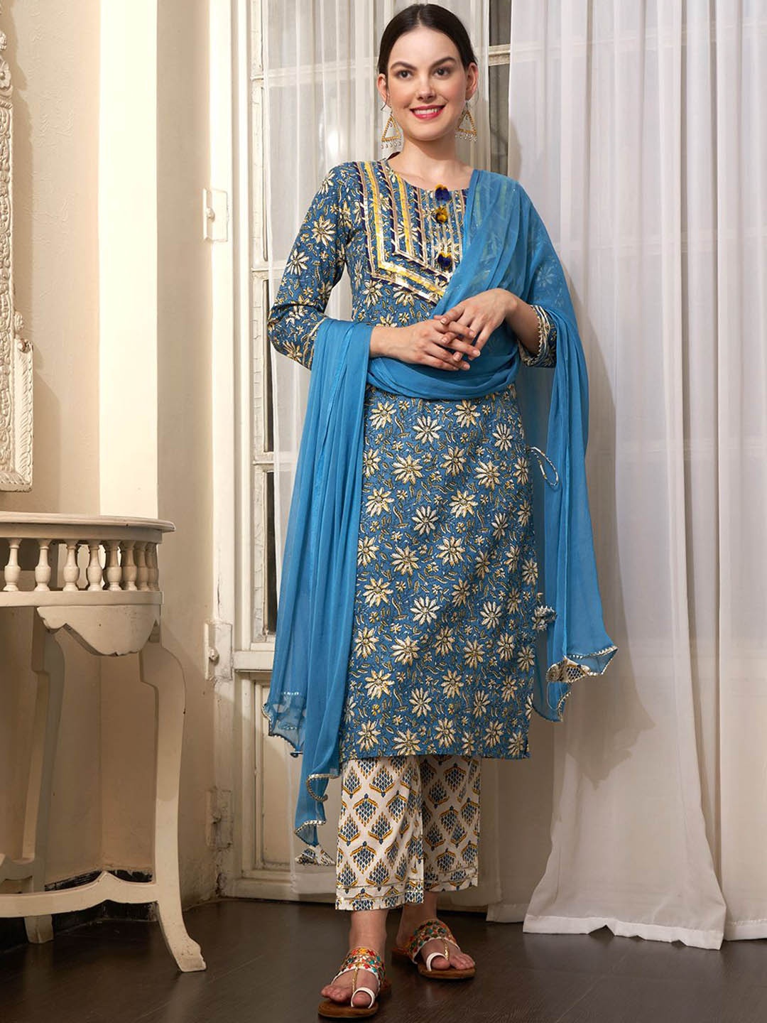 

Sangria Floral Printed Gotta Patti Pure Cotton Kurta with Trousers & Dupatta, Blue