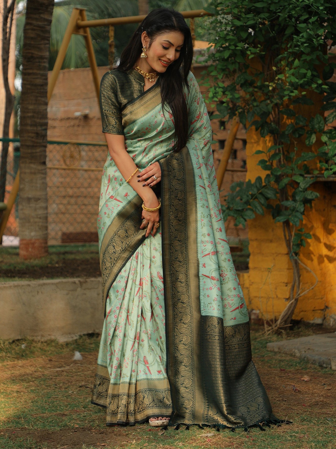 

Anaita Pure Silk Kanjeevaram Saree, Green