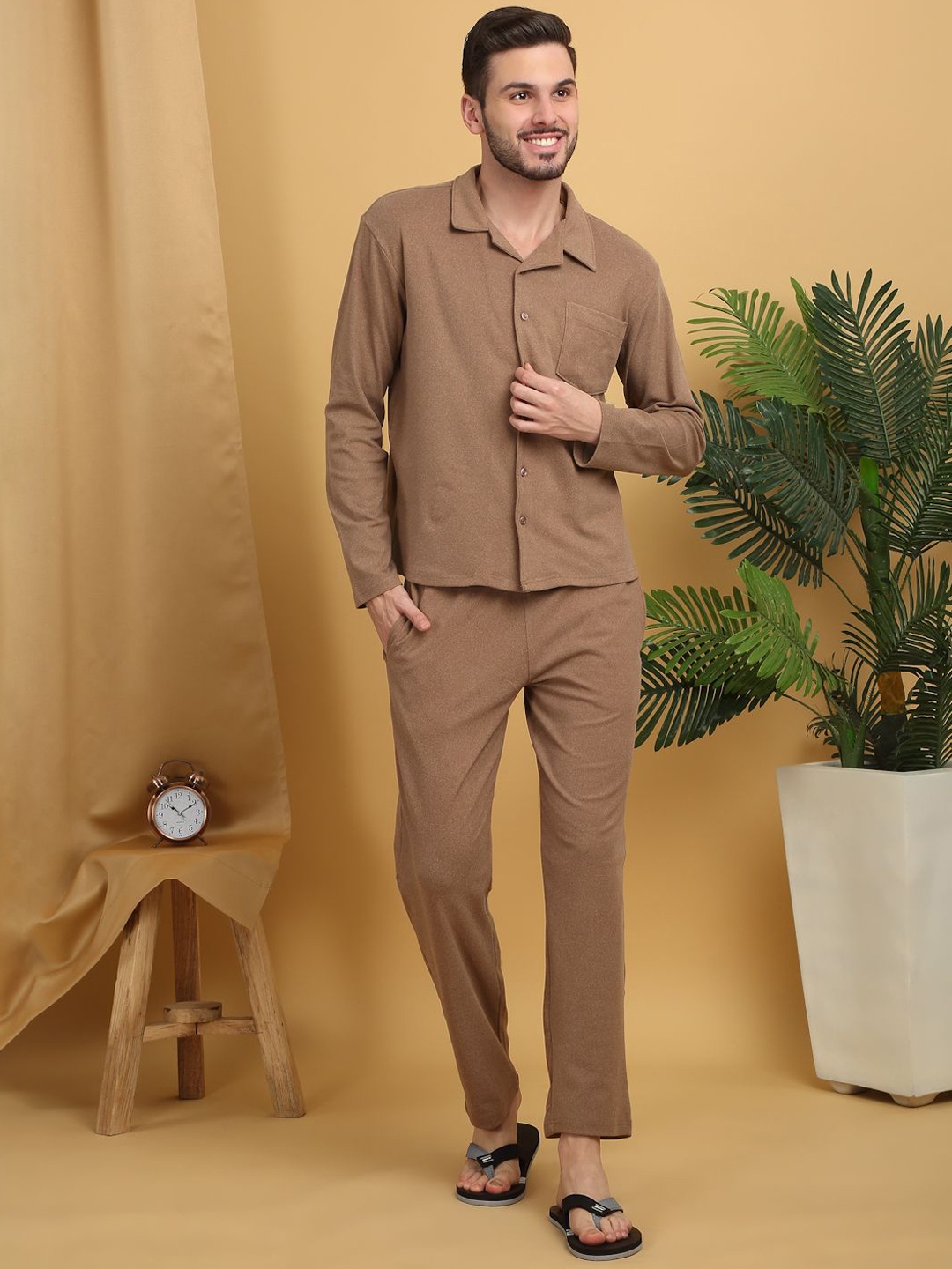 

Sweet Dreams Men Lapel Collar Pyjamas Night suit, Beige