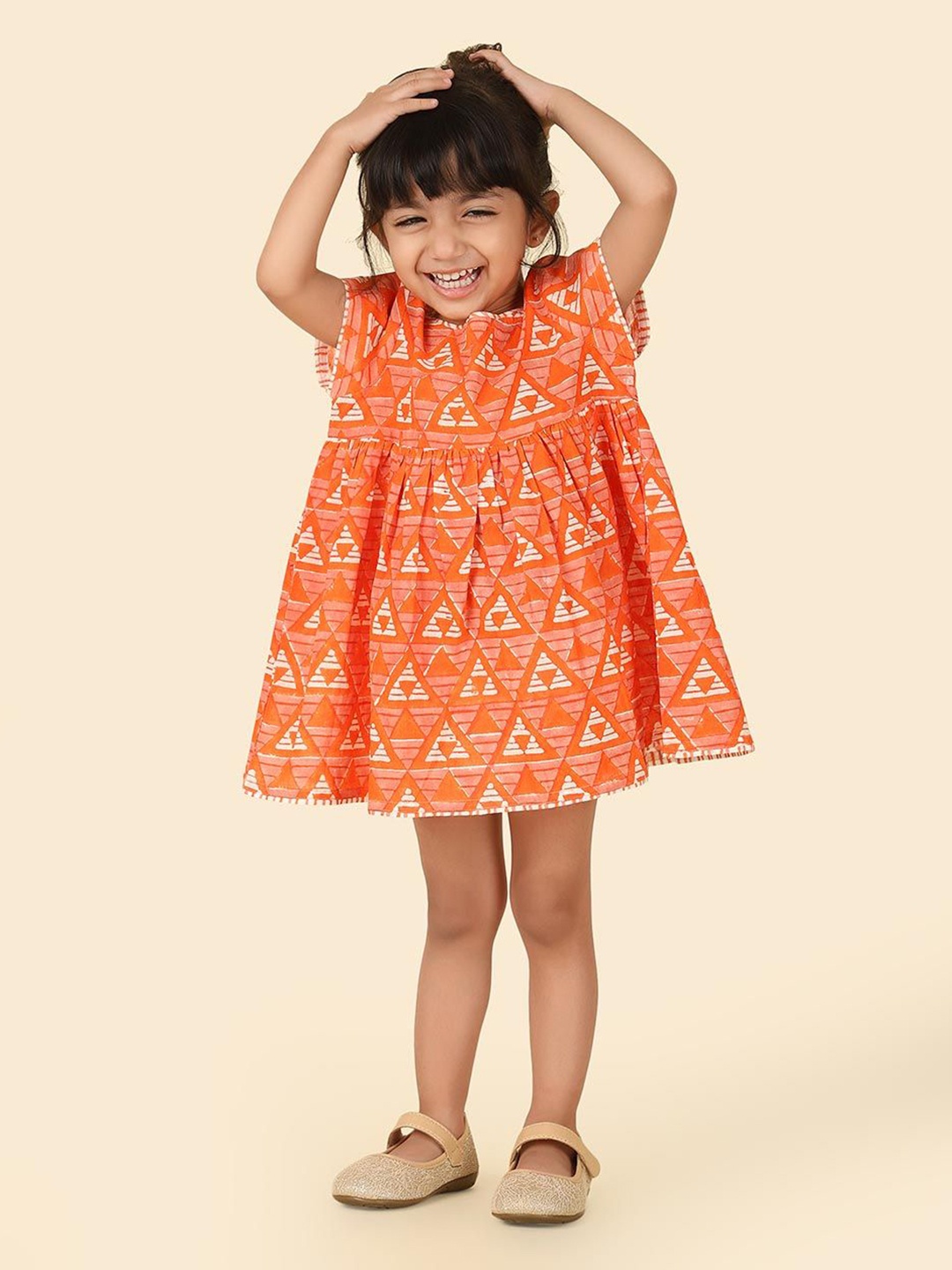 

Fabindia Girls Geometric Printed A-Line Knee Length Dress, Orange