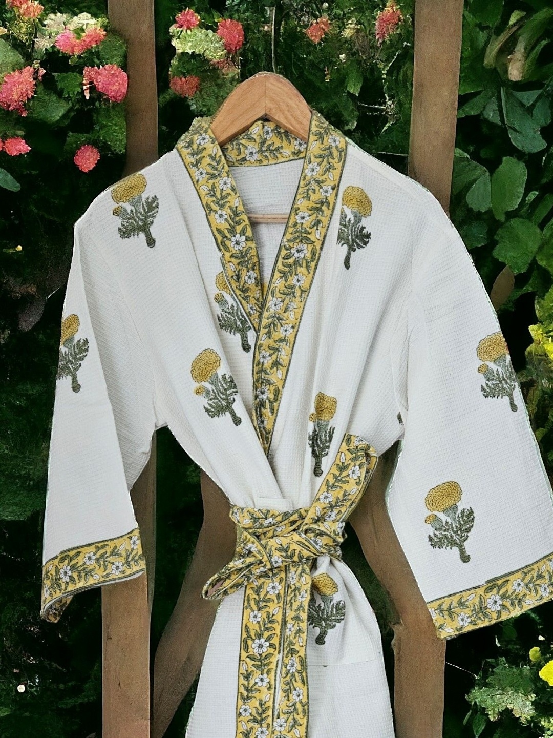 

Feels Like Home White & Green Printed Cotton Bath Robe With Waist Belt
