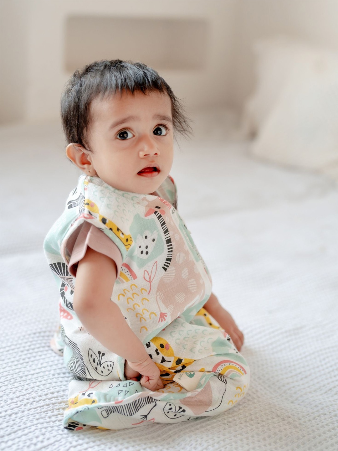 

cocoon care Kids White & Yellow Printed Bamboo Muslin Sleeping Bag