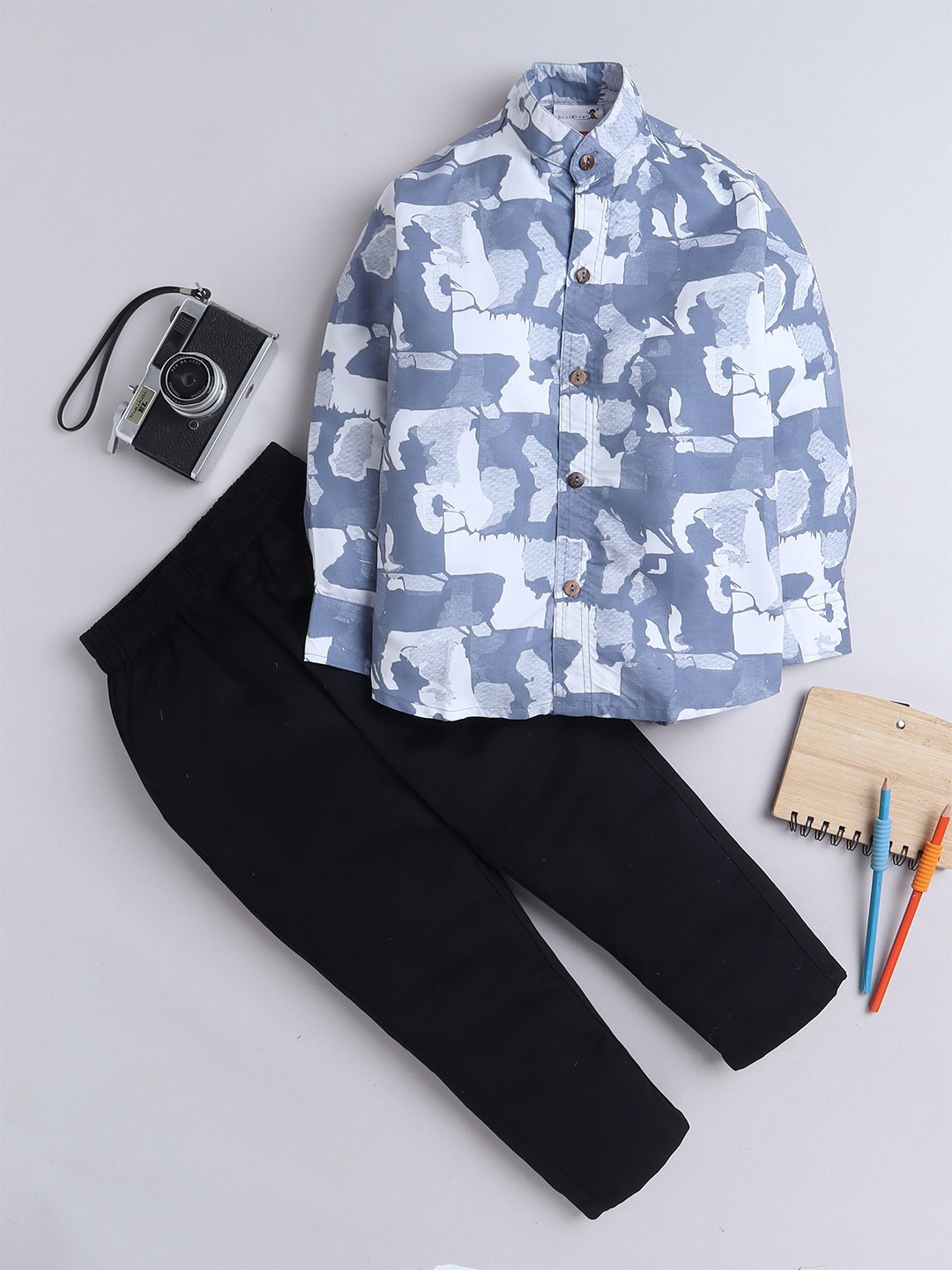 

BAATCHEET Boys Printed Cotton Shirt with Trousers, Blue