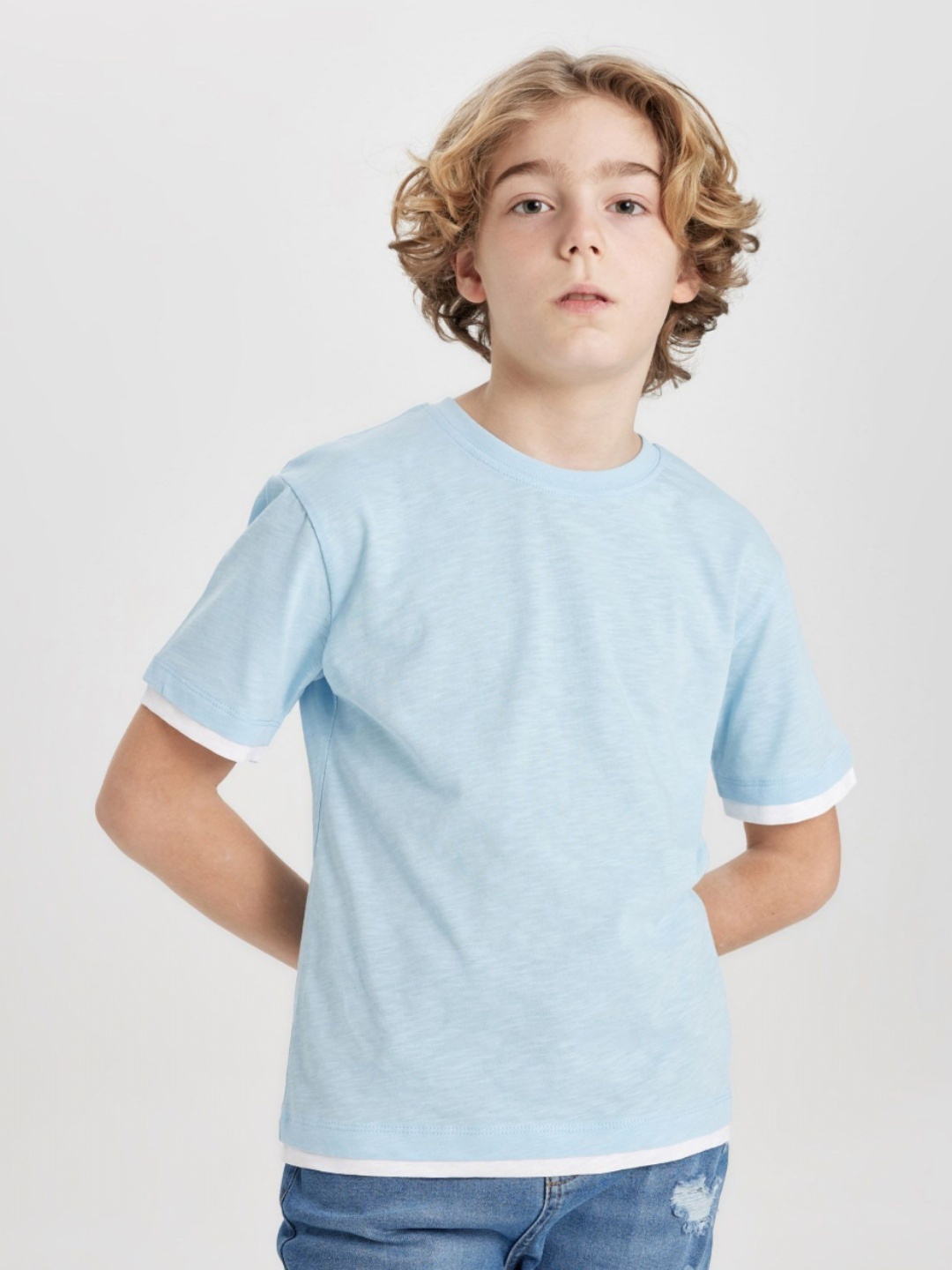 

DeFacto Boys Solid Round Neck Cotton T-shirt, Na