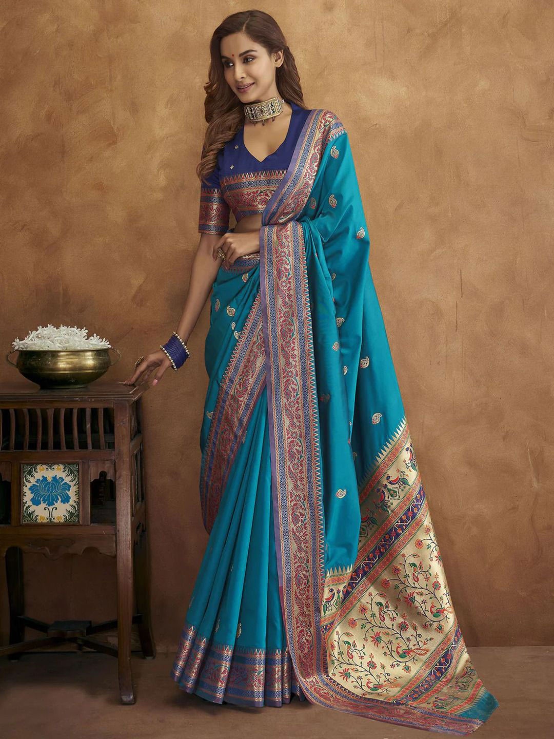 

MOKSHA DESIGNS Woven Design Zari Pure Silk Paithani Saree, Blue