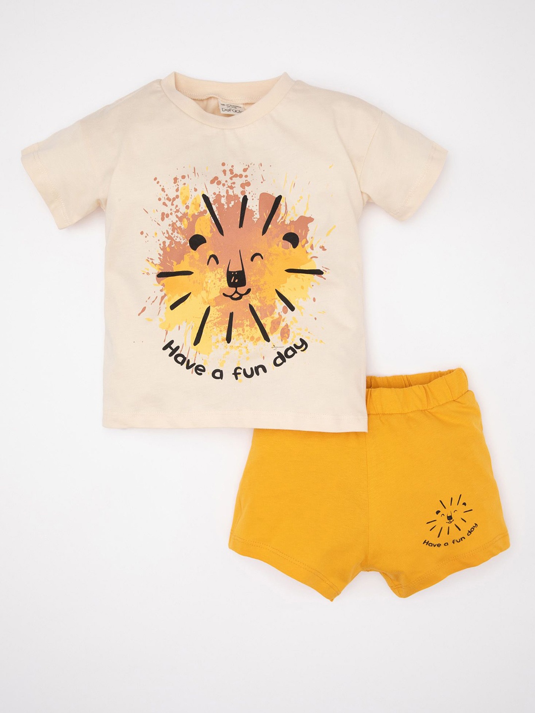 

DeFacto Infants Boys Graphic Printed Pure Cotton T-shirt with Shorts, Yellow