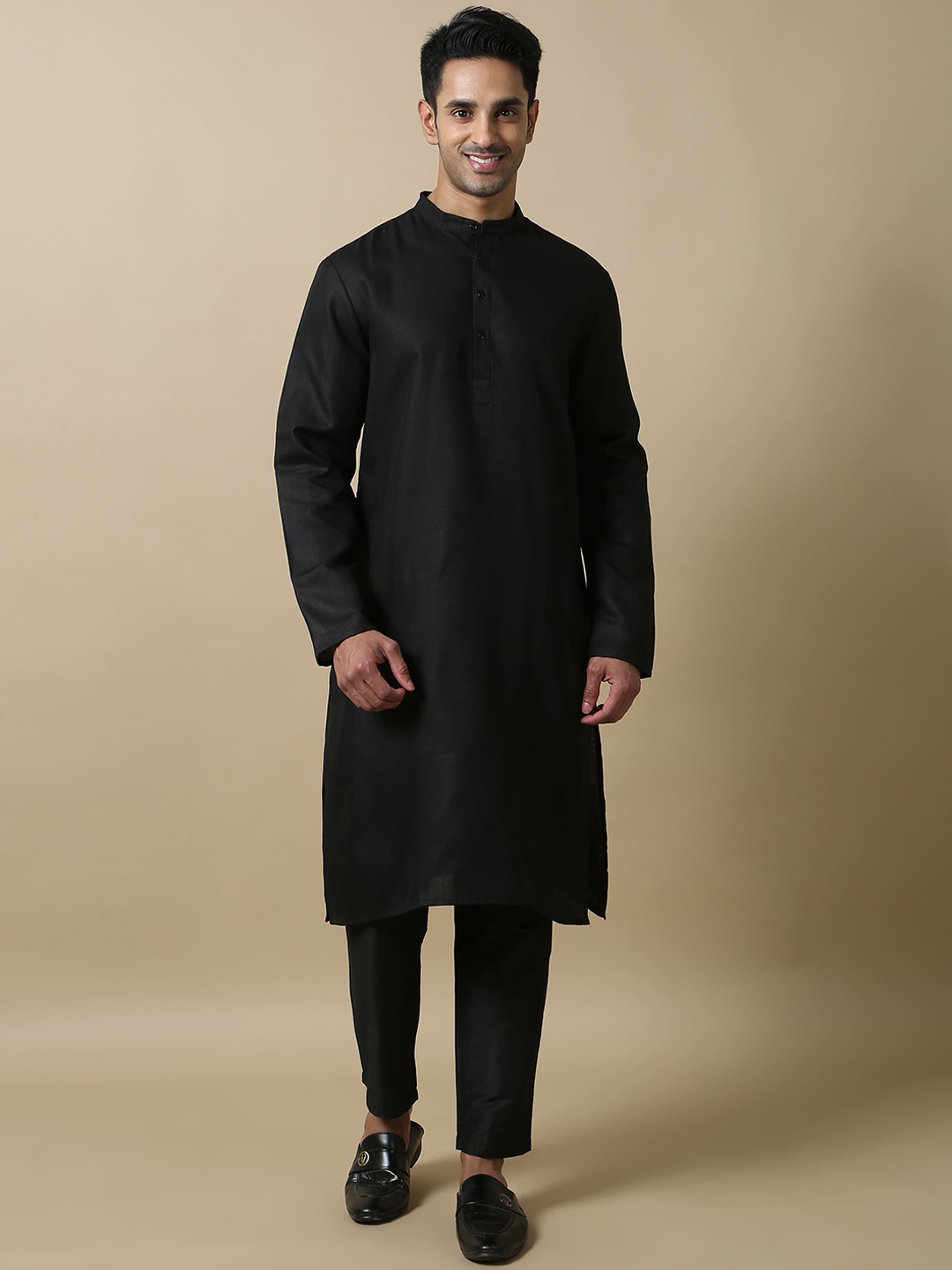 

FILORI Mandarin Collar Regular Kurta With Pyjama, Black