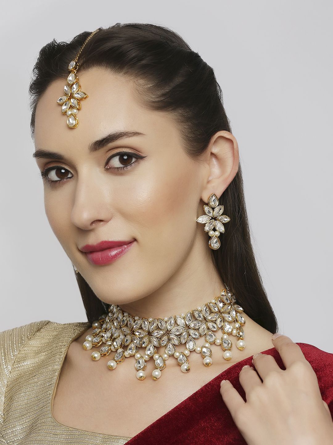 

Anouk Kundan Studded & Beaded Jewellery Set, Gold