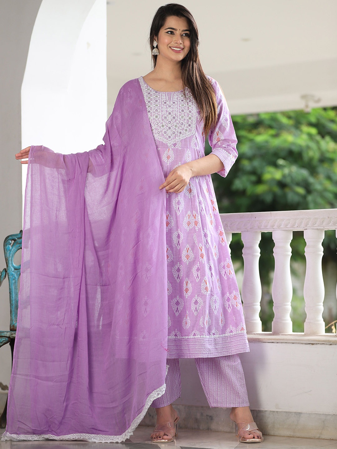 

SINGNI Ethnic Motifs Thread Work Pure Cotton Anarkali Kurta With Trousers & Dupatta, Purple