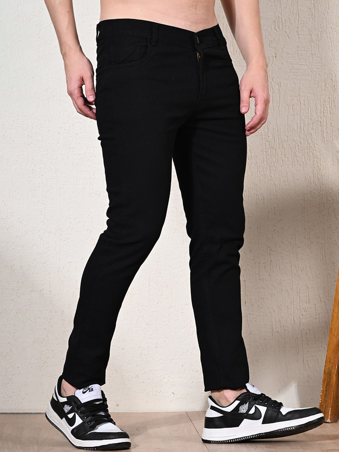 

COMFITS Men Mid-Rise Jeans, Black