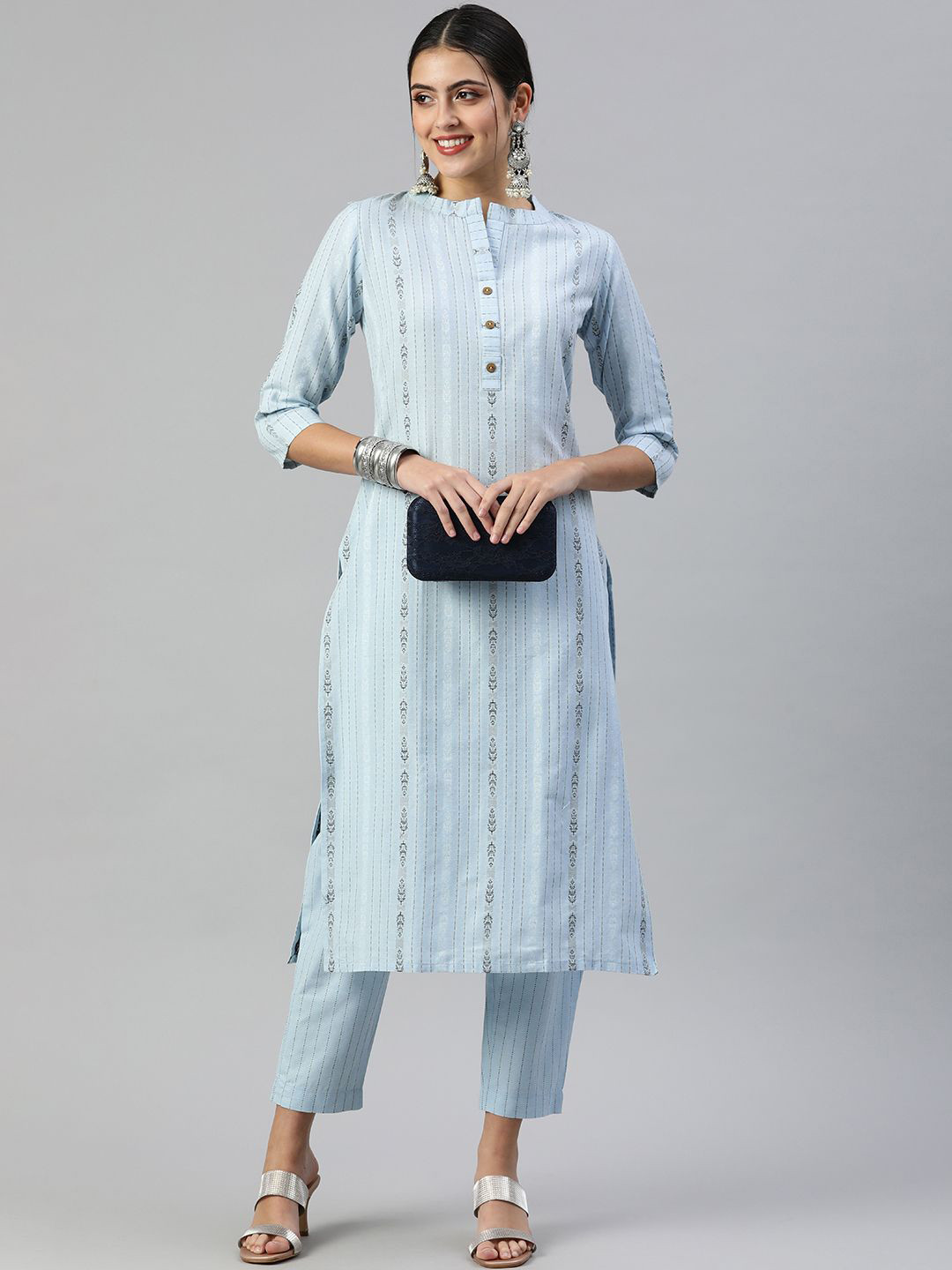 

Shaily Striped Printed Mandarin Collar Straight Kurta With Trousers, Blue