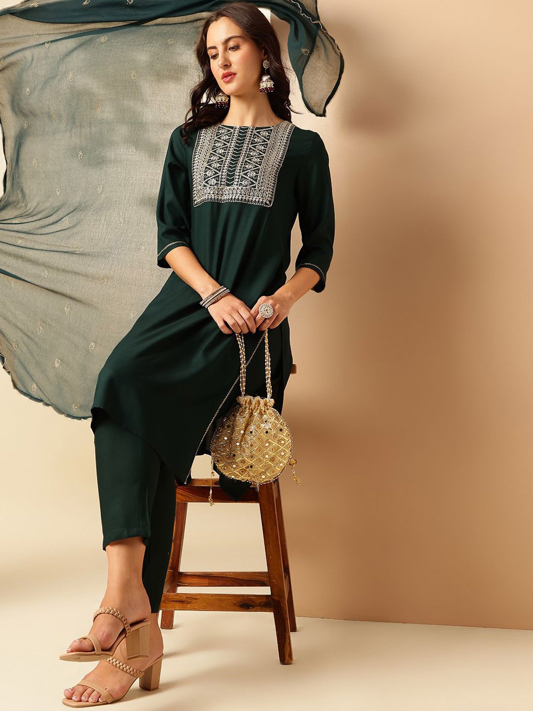 

Anouk Floral Embroidered Regular Straight Kurta with Trousers & With Dupatta, Green