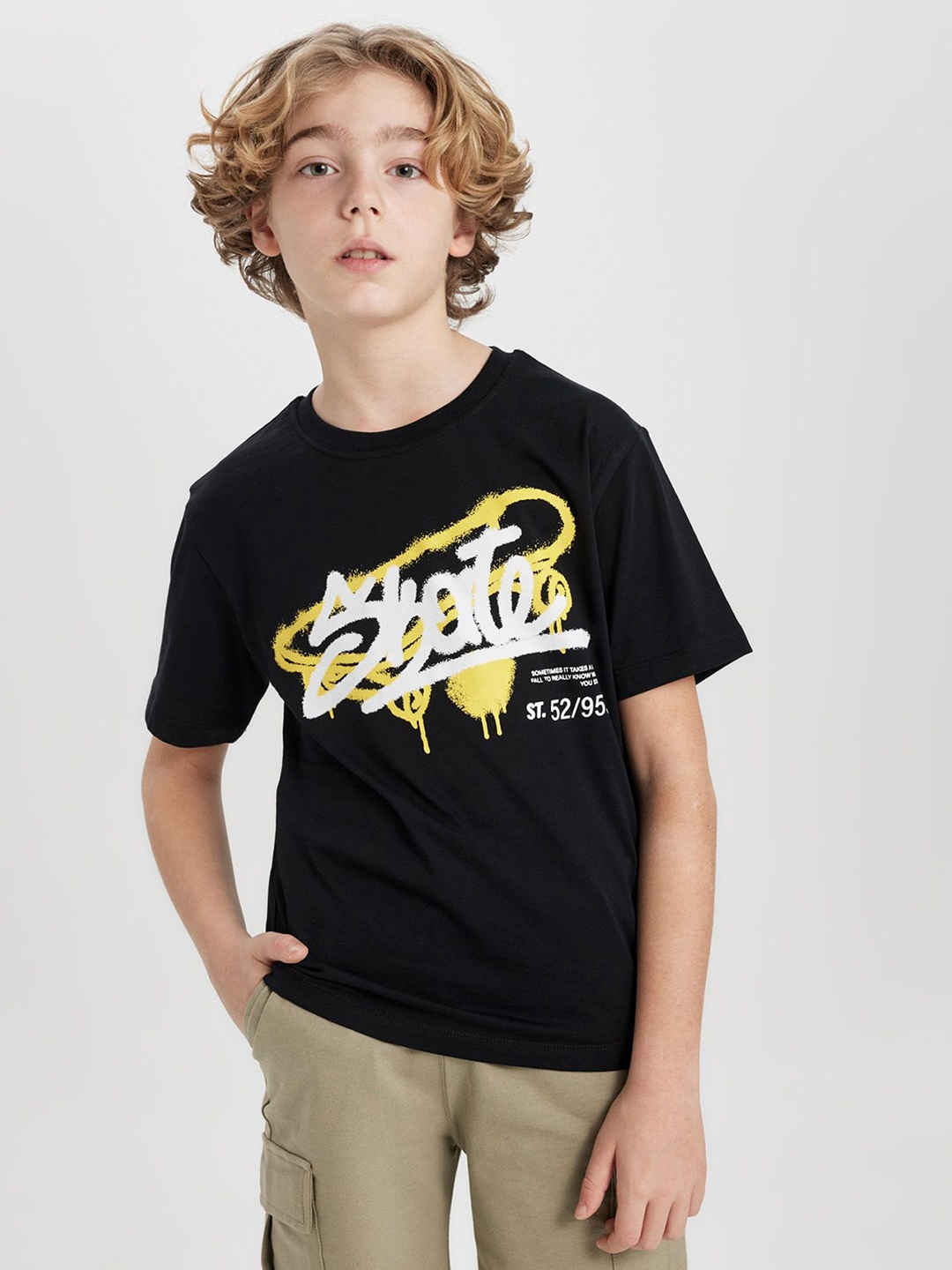 

DeFacto Boys Typography Printed Round Neck Cotton T-shirt, Na