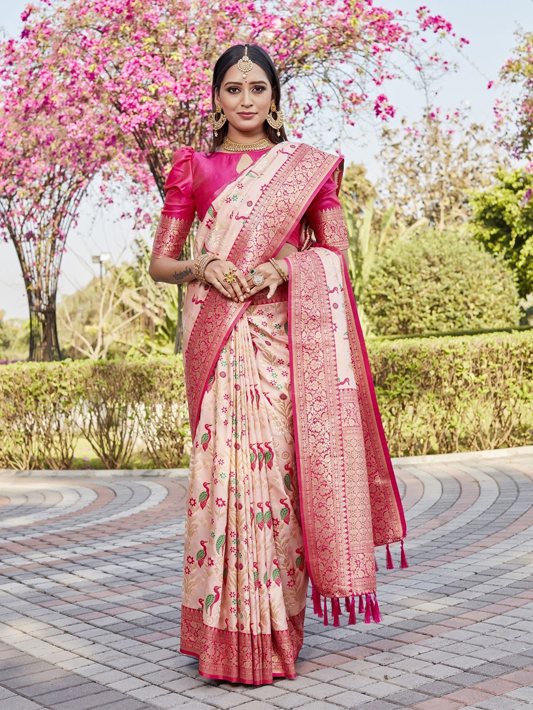 

Anaita Woven Design Zari Kanjeevaram Saree, Cream