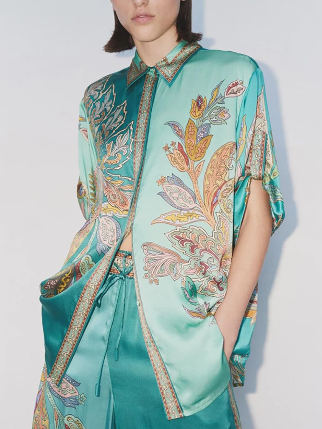 

StyleCast x Revolte Women Spread Collar Floral Printed Casual Shirt, Yellow